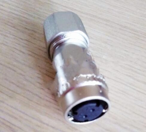 1PC Brake Plug CM10-SP2S Two-Hole Cable Insert with Holding Connector in Saudi Arabia
