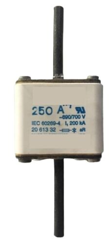 Fuses: SQB1 700A 690/700V 200KA aR 2061032 / 100A 125A 160A 200A 250A 315A 350A 400A 450A 500A 550A 630A 800A 2061332 2061532(315A,2061032) in Kuwait