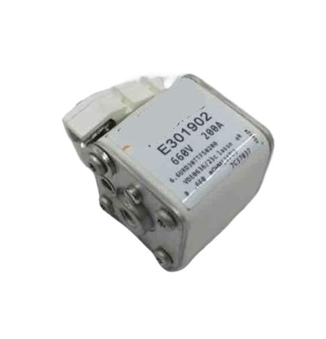 Fuses A070UD30TTI125 G300708 / A070UD30TTI160 N300576 A070UD30TTI200 P300577 A070UD30TTI250 Q300578 A070UD30TTI315 R300579(A070UD30TTI160) in Kuwait
