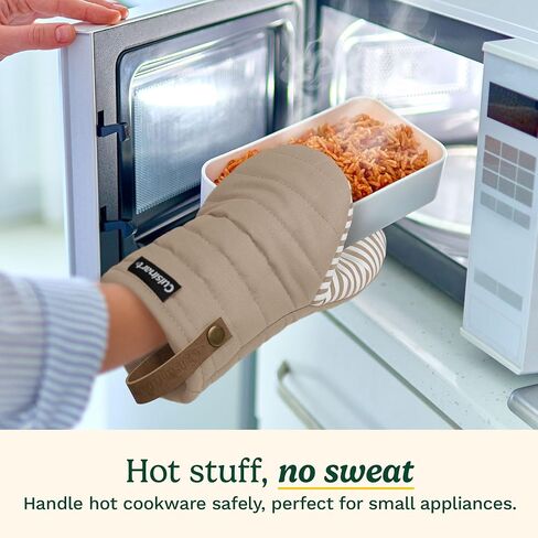 Cuisinart Mini Oven Mitts – 5.5" x 8" Heat-Resistant Kitchen Mitts for Oven with Non-Slip Printed Silicone, Cotton Filling, and Faux Leather Loop – Durable Oven Mitt Set for Cooking & Baking in Kuwait