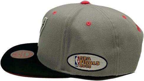 قبعة ميتشل آند نيس سان أنطونيو سبيرز الجديدة HWC The Champs NBA Finals 2003 2Tone Grey Teal Era Snapback Hat in Kuwait