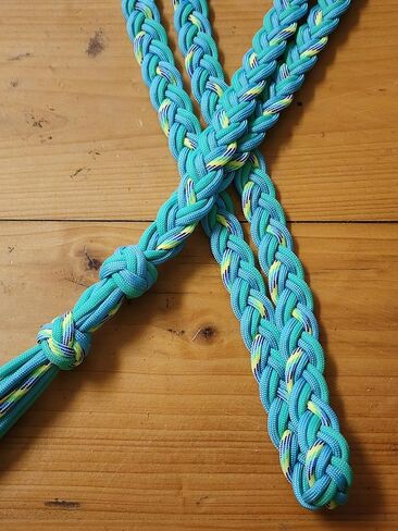 حبل للرقبة بدون لجام Liberty Horse Tack مضفر يدويًا باللون الأزرق الفاتح/الأخضر من KatzHorseWear هدية حصان | استمتع بالركوب مجانًا، واستمتع بالركوب المتصل بحصانك in Kuwait