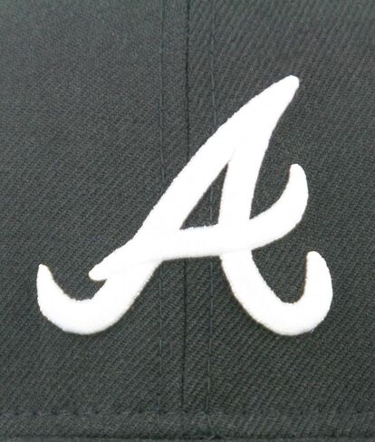 قبعة بيسبول 59Fifty Hat من New Era MLB Basic Atlanta Braves باللون الأسود/الأبيض (8) in Kuwait