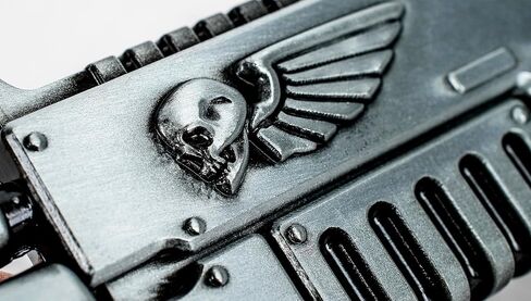 Official Official Warhammer 40K Bolt Rifle Bottle Opener – Heavy-Duty Metal Space Marine Design, Gift for Adeptus Astartes Fans in Kuwait
