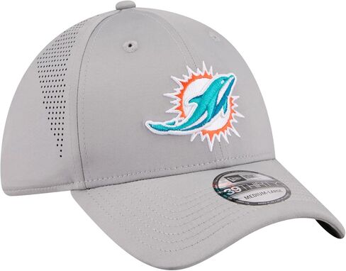 New Era Men's NFL Perforated 39THIRTY Flex Hat in Kuwait