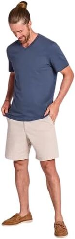 Life is Good Men's Solid Short Sleeve Crusher Vee in Kuwait