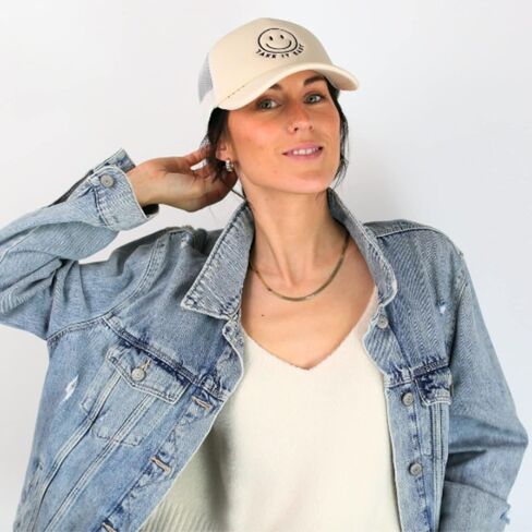 Women's Relaxed Fit Adjustable Snap Back Cap Gorras Lids Branded USA Classis Trucker Baseball Cap Sun Mesh Back in Saudi Arabia