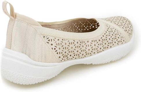 أحذية JBU Emma النسائية الكاجوال المريحة والكلاسيكية المسطحة in Kuwait