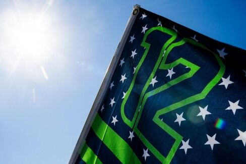 NEOPlex Seattle 12 USA Stripes Traditional Flag in Kuwait