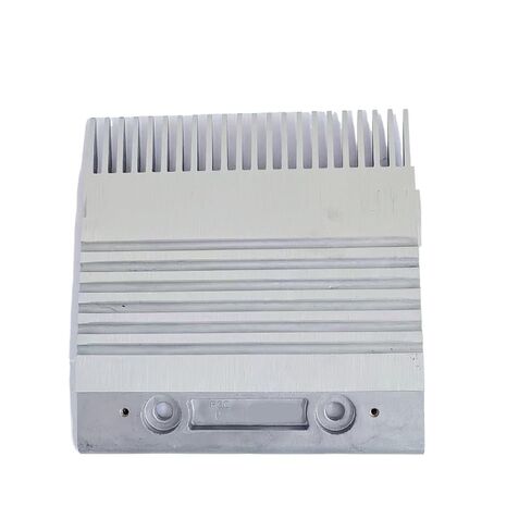 مشط السلالم المتحركة AL قطع غيار المصعد قطع غيار الرفع KM5002051H01 R3C L202.7mm W200mm Hole Space 99mm RHS 22T 202 * 200mm in Kuwait