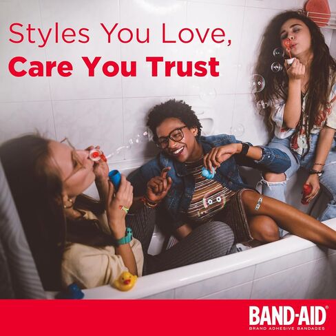 مجموعة من الضمادات اللاصقة ذات العلامة التجارية BAND-AID للأطفال، أميرات ديزني، متنوعة، 20 قطعة وضمادات لاصقة من العلامة التجارية BAND-AID، Disney Frozen II، أحجام متنوعة، 20 قطعة in Kuwait
