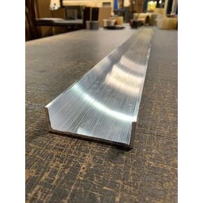 1/8 بوصة سميكة × 1 بوصة × 3 بوصة 6063-T52 قناة ألومنيوم، قناة زاوية حادة (10) in Kuwait