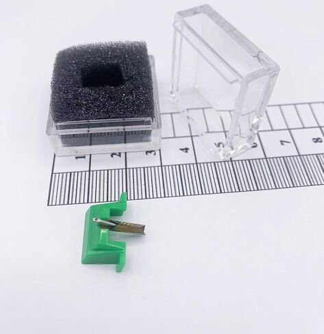 One New Boxed Cartridge Elliptical Diamond Replacement Needle Stylus For Shure SS35C, M70B, M70BX, SC35C, SS35C, M35S LP Vinyl Phonograph Turntable Accessories in Kuwait