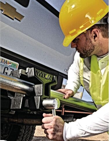 Wilton ATV All-Terrain Truck Hitch Vise, 6" Jaw Width, 5-3/4" Max Jaw Opening, 5" Throat (10010) in Kuwait