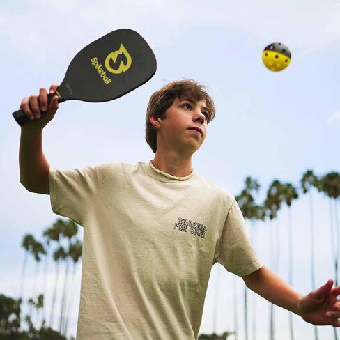 مجموعة ألعاب Spikeball 3-Ball الأصلية Roundnet مع حزمة ملحقات Spikepaddle المكونة من 4 قطع in Kuwait