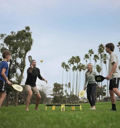 مجموعة ألعاب Spikeball 3-Ball الأصلية Roundnet مع حزمة ملحقات Spikepaddle المكونة من 4 قطع in Kuwait