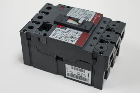 GE SELA36AT0100 100A 480V 3P 65K USED in Kuwait