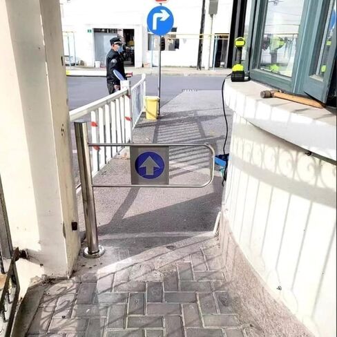 Universal Spring-Loaded Safety Gate - Automatic Closing Swing Gate for Supermarkets Libraries Factories & Schools - Secure Entrance Solution for High Traffic Areas in Kuwait