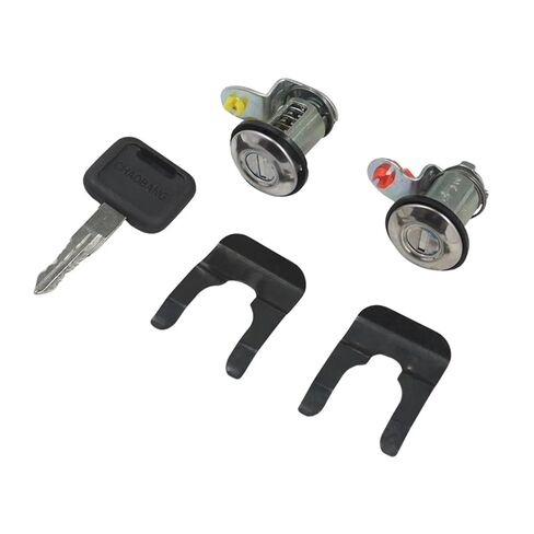 Door Lock Cylinder Assembly 1-79138203-1 1-79138202-1 Compatible with Engines 10PE1 6WF1 Truck CYZ51K CXZ81 in Kuwait