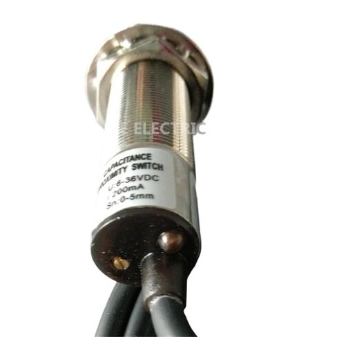 Capacitive Proximity Sensor pnp M18 detect 5mm Distance NO+NC (CM18-5-DPC) LED Liquid Level capacitance Switch in Kuwait