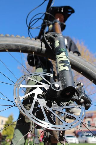 مجموعة أدوات إصلاح الإطارات بدون أنابيب MTB التي يجب أن يحملها كل راكب - متاجر أدوات توصيل إطارات الدراجة في المحور الأمامي - مجموعة توصيل الإطارات السريعة - الفولاذ المقاوم للصدأ - 5 مقابس - الولايات المتحدة الأمريكية in Kuwait