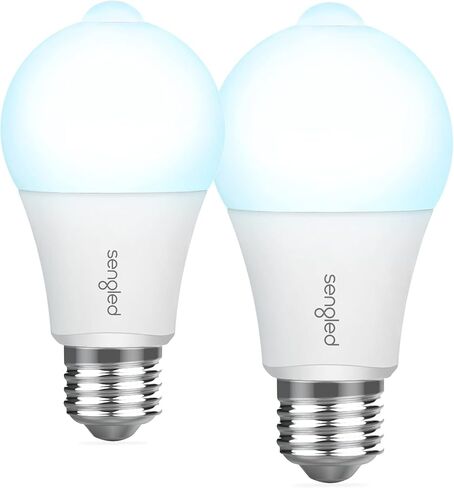 مصابيح LED بمستشعر الحركة Sengled، A19 5000K ضوء النهار من الغسق إلى الفجر، ضوء منشط للحركة، 11 وات (ما يعادل 75 وات) 1200 لومن للاستخدام الداخلي والخارجي، الشرفة، المرآب، المدخل، عبوتان in Kuwait