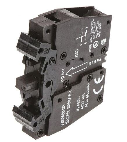 1 pcs New 3SB3400-0D Button Contact,Sealed in its Box, with Warranty. in Kuwait