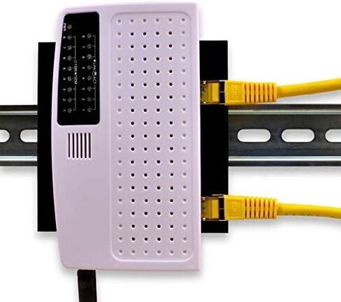 لوحات تركيب السكك الحديدية Winford Engineering DIN، حجم اللوحة 4.0 × 4.0 بوصة، فتحات مثقوبة مسبقًا، أسود، متوافقة مع RoHS in Kuwait