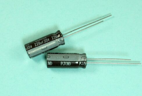 (FG #54) 10pcs Nichicon PJ 220uF 35v 105C Radial Electrolytic Capacitor 8X20mm UPJ1V221M in Kuwait