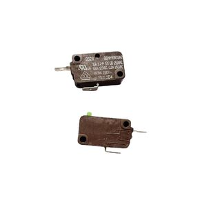 مفتاح اتصال فضي GSM-V1602A2 حد 16 أمبير 250 فولت in Kuwait