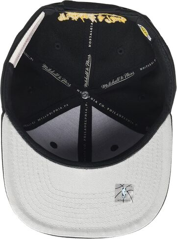 قبعة Mitchell & Ness Los Angeles Lakers NBA Shark Bite Snapback Hat، باللون الأسود in Kuwait