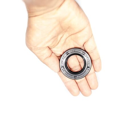 EAI Oil Seal 1.000"x1.750"x0.250" TC Double Lip w/Spring. 1" x1 3/4" x1/4" Metal Case w/NBR Coating in Kuwait