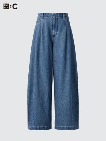 Uniqlo Baggy Jeans in Kuwait
