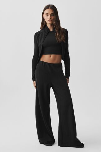 Alo Yoga Sway On The Go Jacket - Black in Kuwait