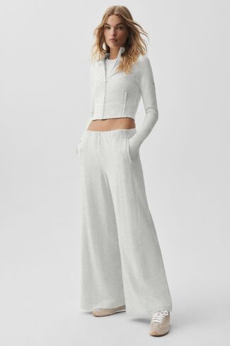 Alo Yoga Sway On The Go Jacket - White Heather in Kuwait