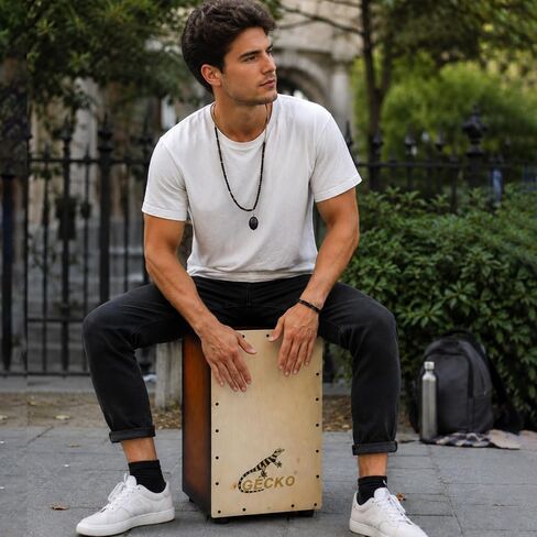 صندوق قرع خشبي من GECKO Cajon BOX، مع أوتار جيتار داخلية قابلة للتعديل، ضمان لمدة عامين in Kuwait