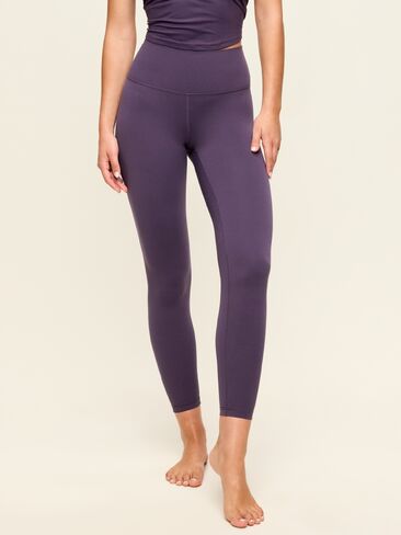 Old Navy High-Waisted StudioSmooth 7/8 Leggings - Nebula in Kuwait