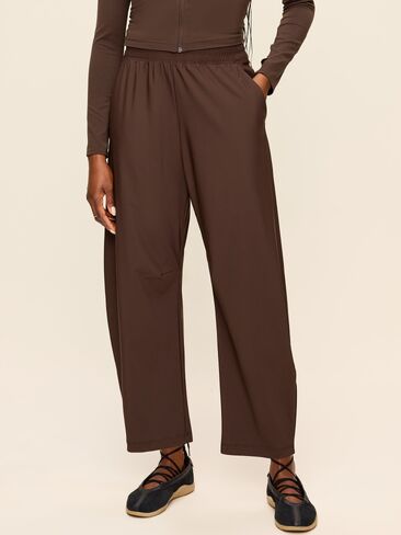 Old Navy High-Waisted SleekTech Barrel Ankle Pants - Coffee Bl in Kuwait