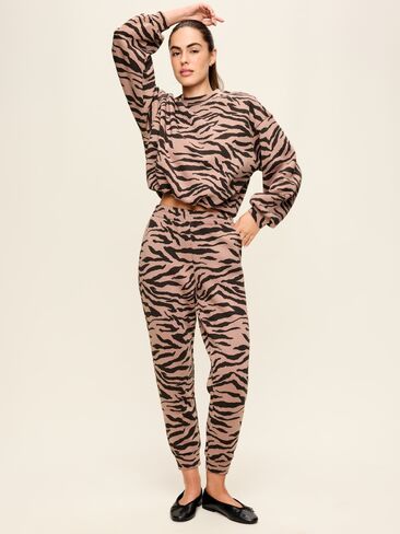 Old Navy High-Waisted Bounce Fleece Jogger Sweatpants - Animal Print in Kuwait