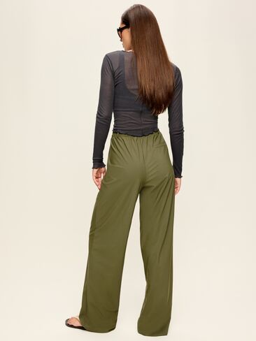 Old Navy High-Waisted SleekTech Trouser Pants - Hearthwood in Kuwait
