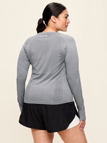 Old Navy Fluid Seamless Fitted Top - LS SEAMLESS BA:MEDGRYHE in Kuwait