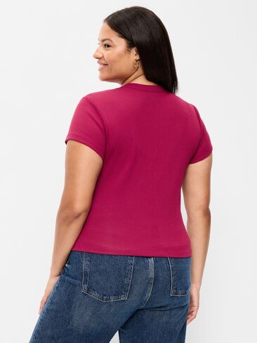 Old Navy Snug Crop T-Shirt - Red Velvet in Kuwait