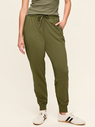 Old Navy High-Waisted SleekTech Joggers - Hearthwood in Kuwait