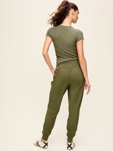 Old Navy High-Waisted SleekTech Joggers - Hearthwood in Kuwait