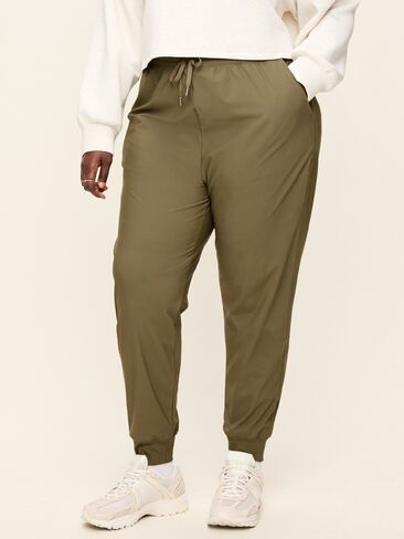 Old Navy High-Waisted SleekTech Joggers - Hearthwood in Kuwait