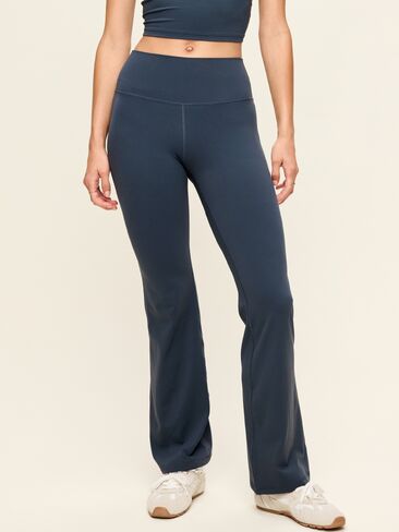 Old Navy High-Waisted StudioSmooth Flare Leggings - Dusk Navy in Kuwait