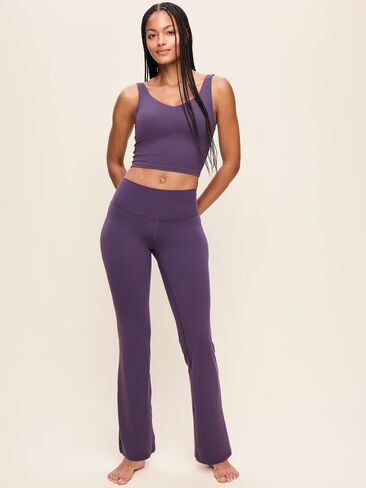 Old Navy High-Waisted StudioSmooth Flare Leggings - Nebula in Kuwait