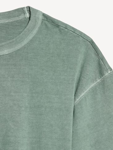 Old Navy Garment-Dyed Heavyweight Cropped T-Shirt - Lakeshore in Kuwait