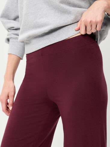 Old Navy High-Waisted Fashion Wide-Leg Leggings - Red Raisin in Kuwait
