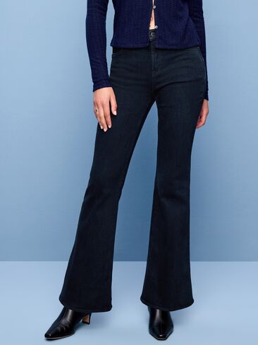 Old Navy High-Waisted Flare Jeans - Sue in Kuwait